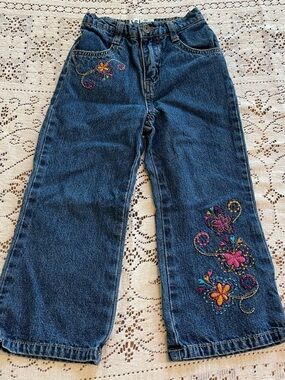 Toddler girls LEI 2000s y2k embroidered butterfly medium wash jeans size 3T